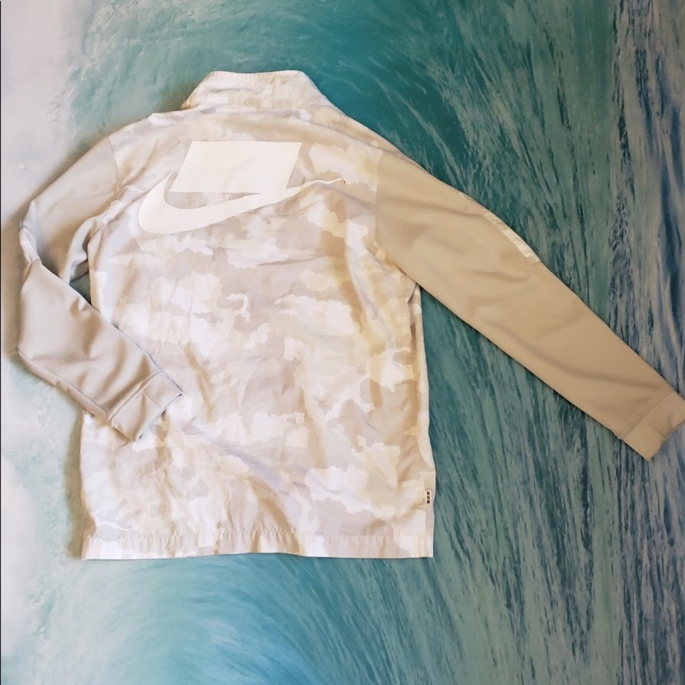 Nike camo sportswear jacket.